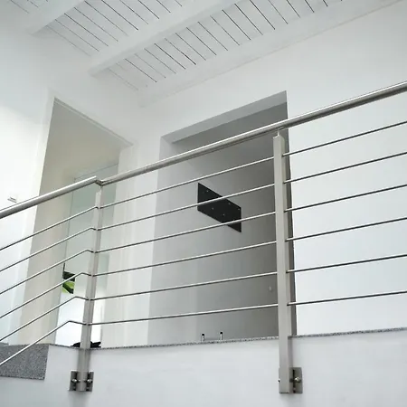 Beautiful In Dessau-rolau With 3 Bedrooms, Sauna And Wifi *