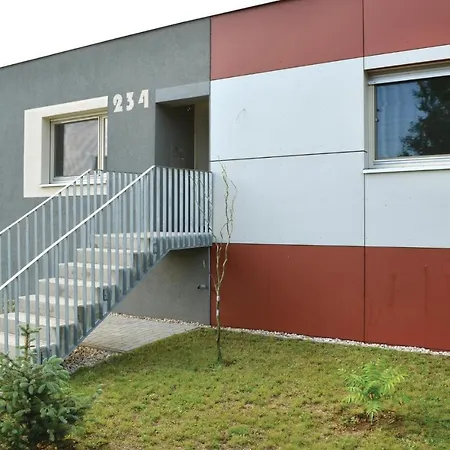 Beautiful In Dessau-rolau With 3 Bedrooms, Sauna And Wifi * Dessau-Rosslau