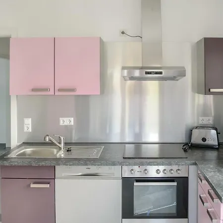 Beautiful In Dessau-rolau With 3 Bedrooms, Sauna And Wifi * Dessau-Rosslau